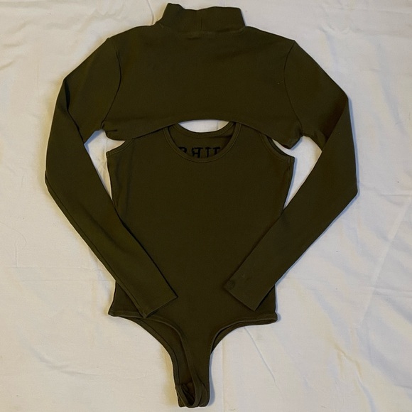 Guess Olive Green Ribbed Bodysuit and Crop Top Set - Picture 8 of 14